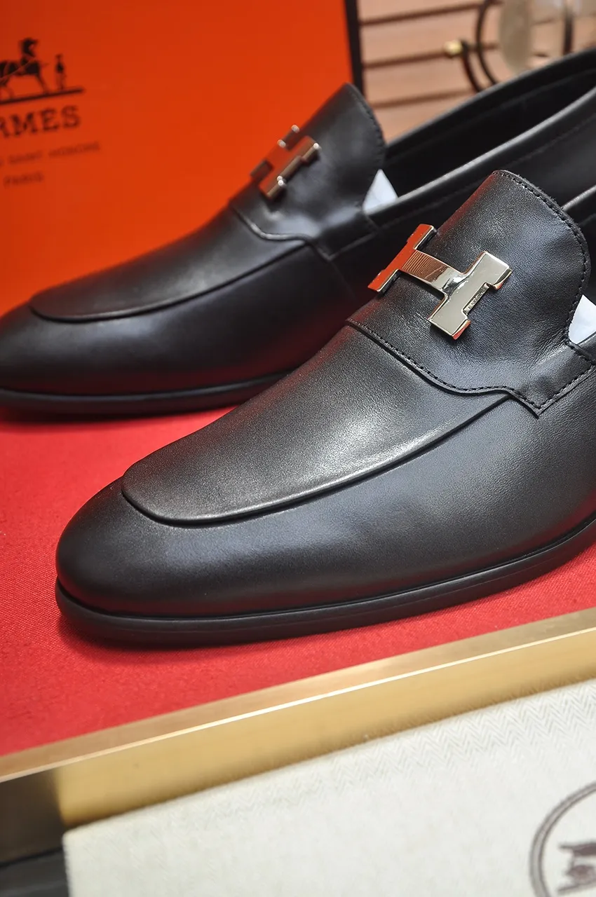 Men's shoes 💰500💶[HERMES] (cowhide lining)🍀Italian top luxury🍀He does not pursue novel styles and gorgeous colors, but attracts the favor of successful men with his flawless, elegant and classic style! This very, very comfortable, simple and stable style makes it easy to match any style! The pattern is absolutely 1:1 refined from the original case, and we strive for excellence in materials, imported cowhide + cowhide lining💪💪💪extraordinary texture👍! .Black brown code number: 38 to 45 (45 customized)